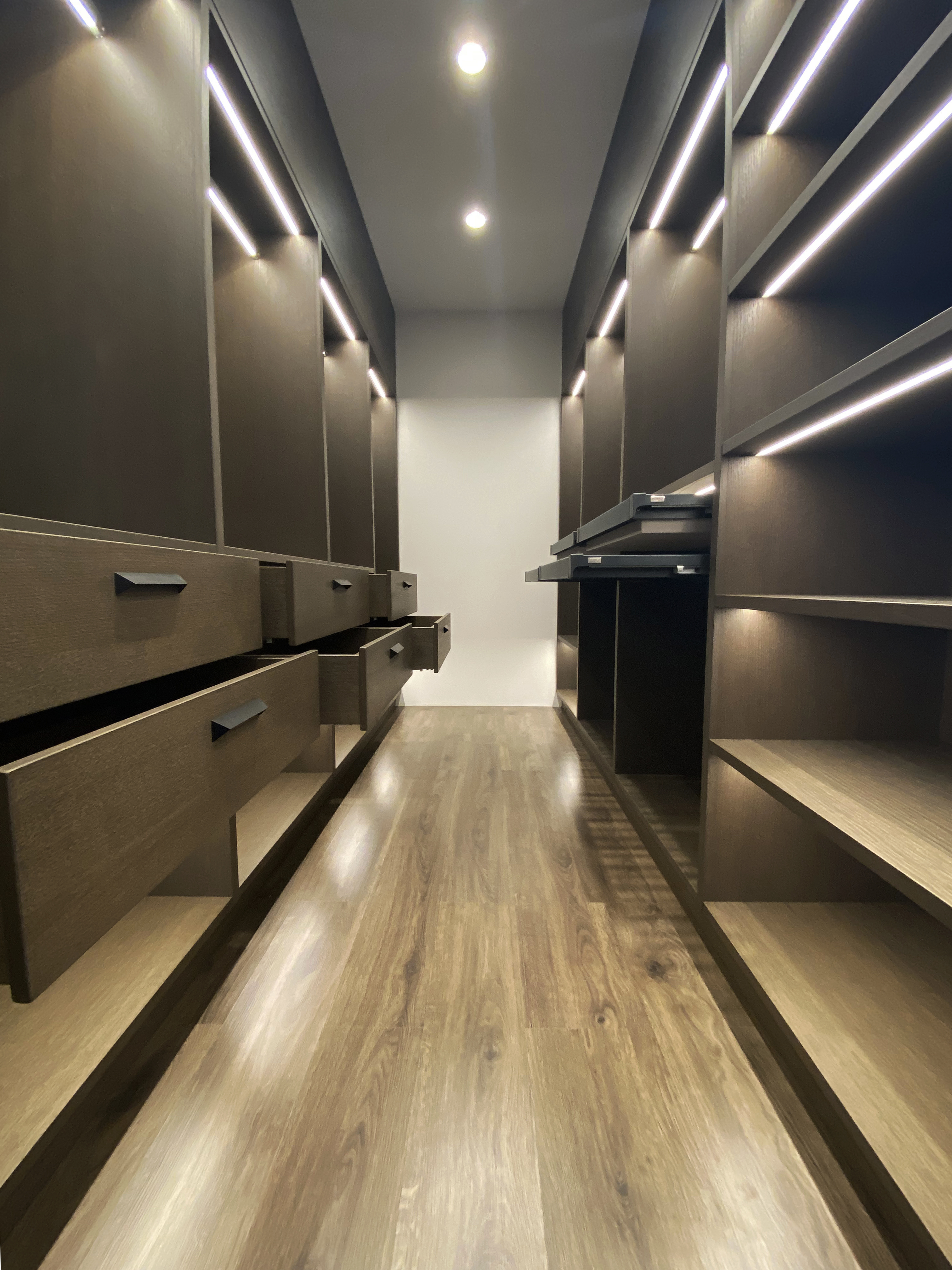 Plaša garderobes telpa